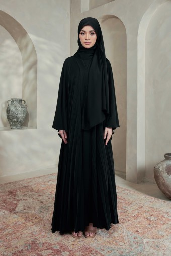 El-Noura In Black