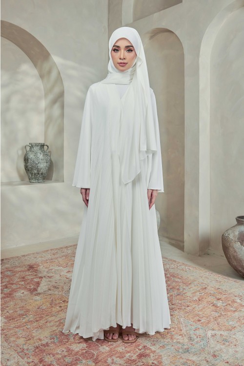 El-Noura In White