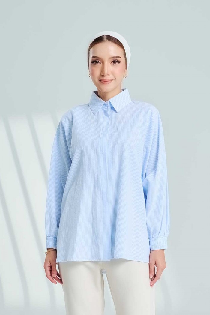 Charlee Top In Baby Blue