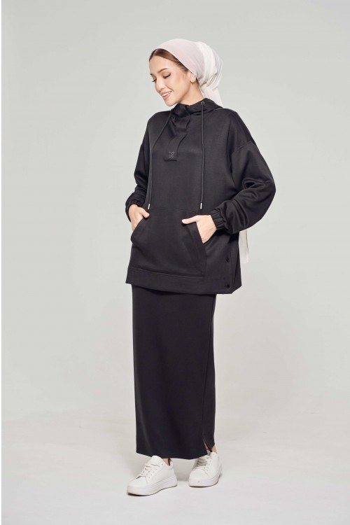 Youna Pullover With Skirt In Ebony Black