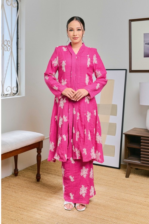 Delima In Kalas (Hotpink)